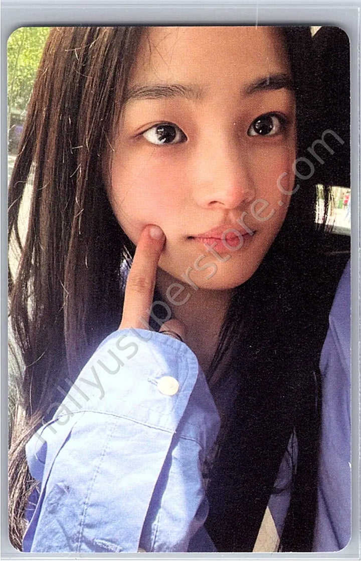 NewJeans - Minji - NewJeans 1st EP “New Jeans” A version album photocard version 1 weverse album version