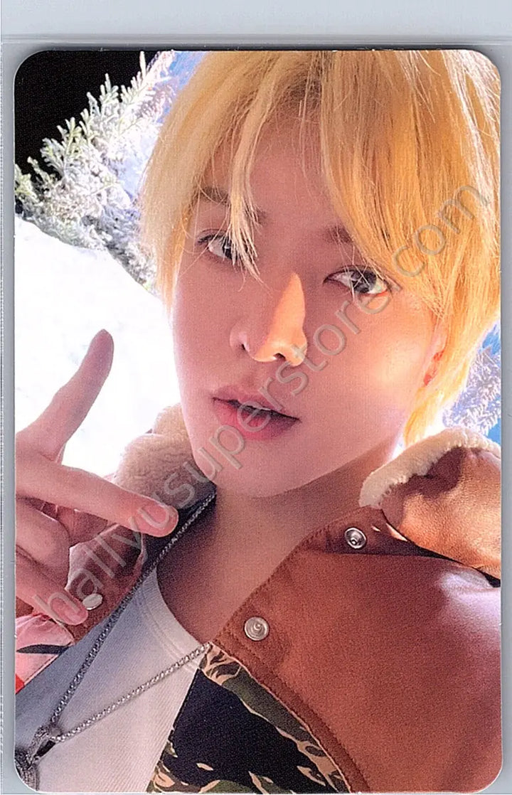 NCT - Yuta - NCT - Yuta - 2022 Winter SMTOWN: SMCU PALACE Album