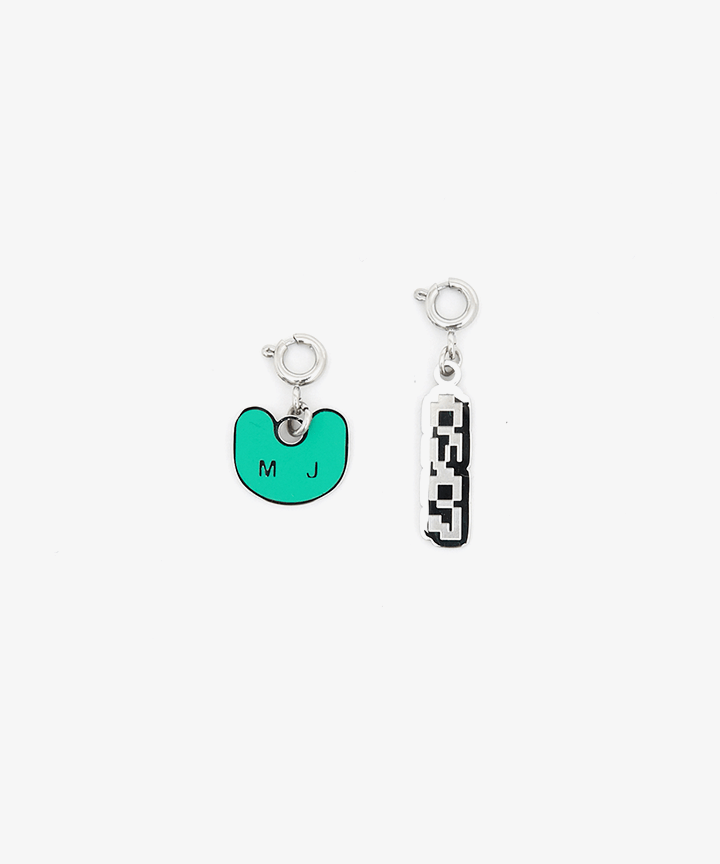 New Jeans - Minji &amp; Haerin Birthday MD [Tee, Charm Set] - HALLYUSUPERSTORE