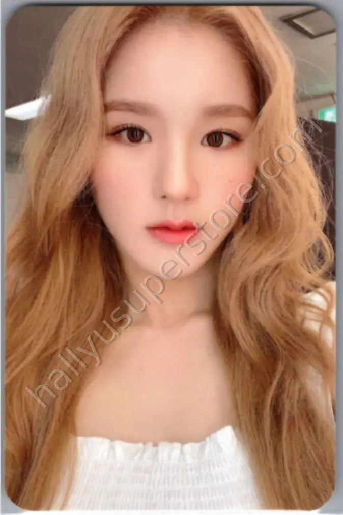 LOONA - HeeJin - [&amp;]