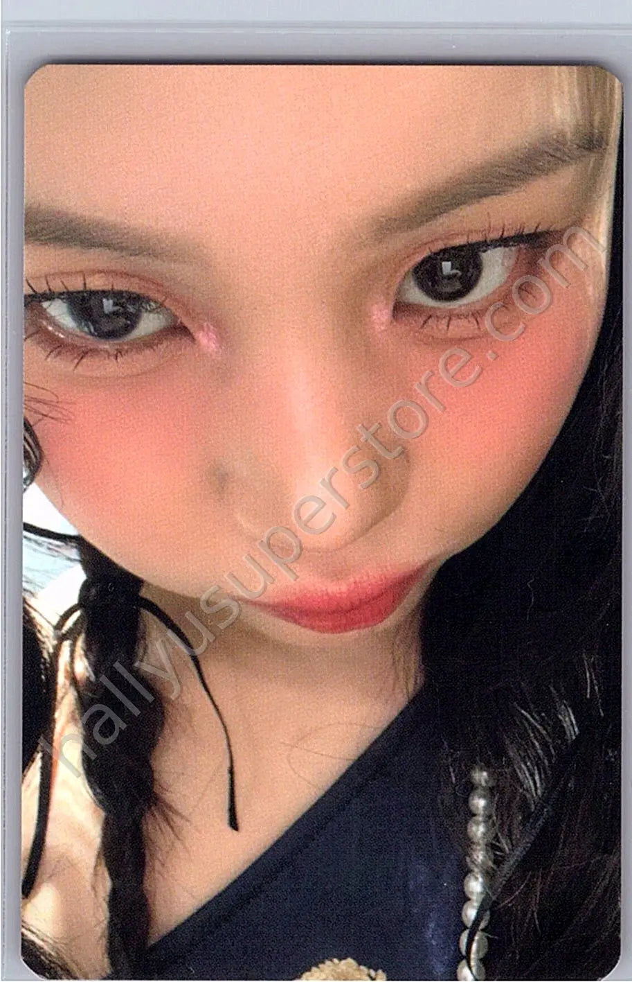 VIVIZ - Umji - A Montage of ( ) album photocard qr version