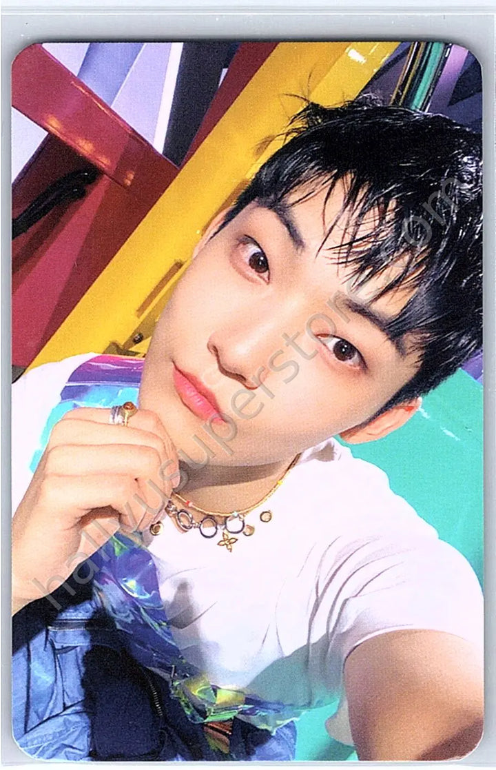 THE BOYZ - Kevin - Thrill-ing album photocard kick version
