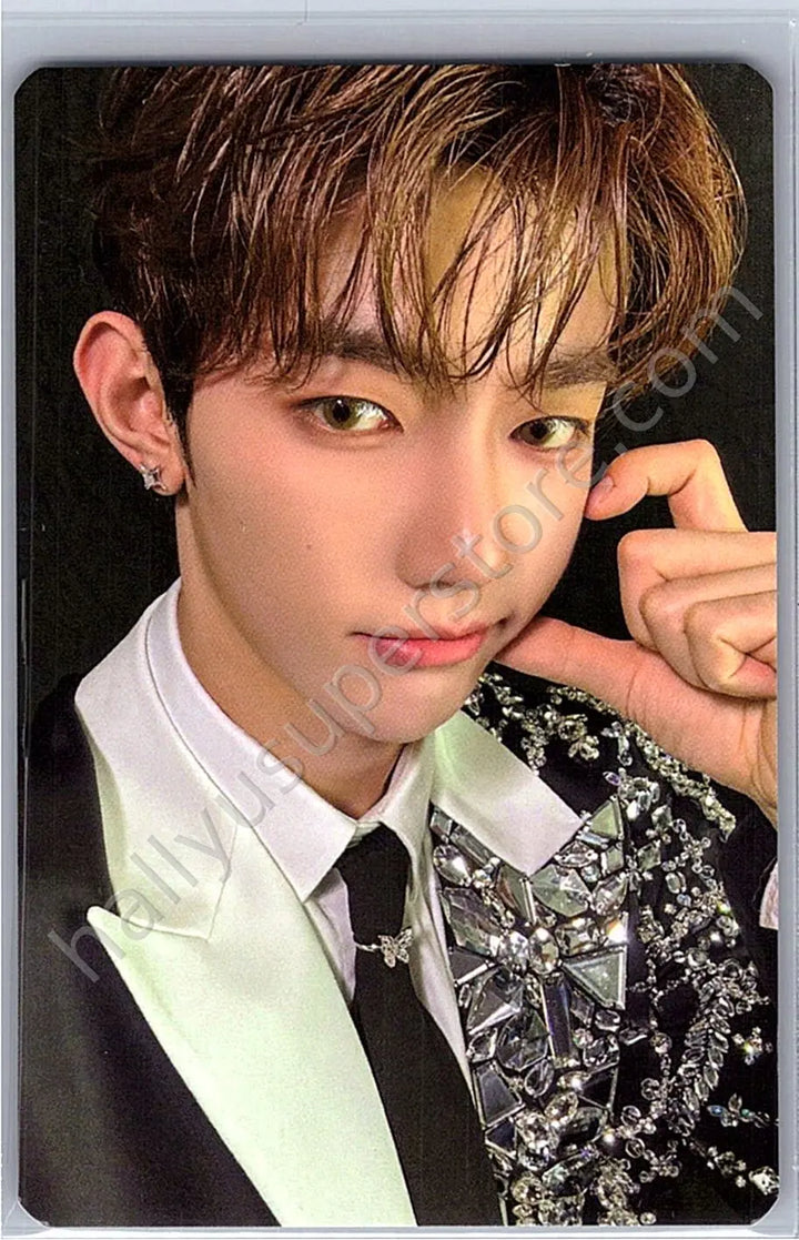 ZEROBASEONE - Hao - 2024 The First Tour [Timeless World] A version trading card