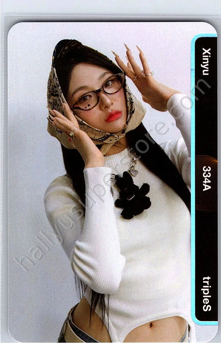 tripleS - Xinyu - Performante album photocard objekt music album (UNSCANNED)
