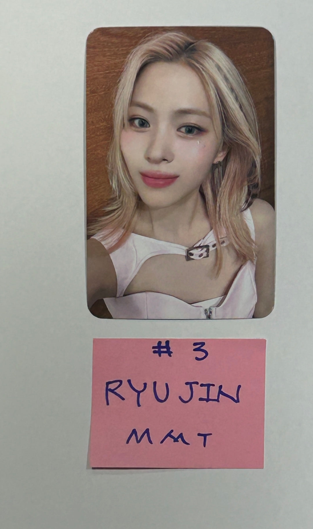 ITZY "BORN TO BE" -  MMT Fansign Event Photocards Round 2 [24.3.7] - HALLYUSUPERSTORE