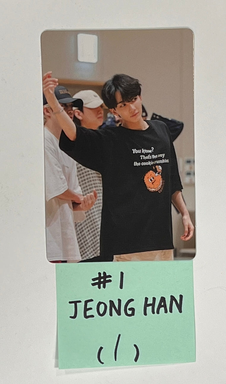 Seventeen "Follow Fellow" - Hybe Insight Exhibition Random Photocard (1) [24.3.20] - HALLYUSUPERSTORE