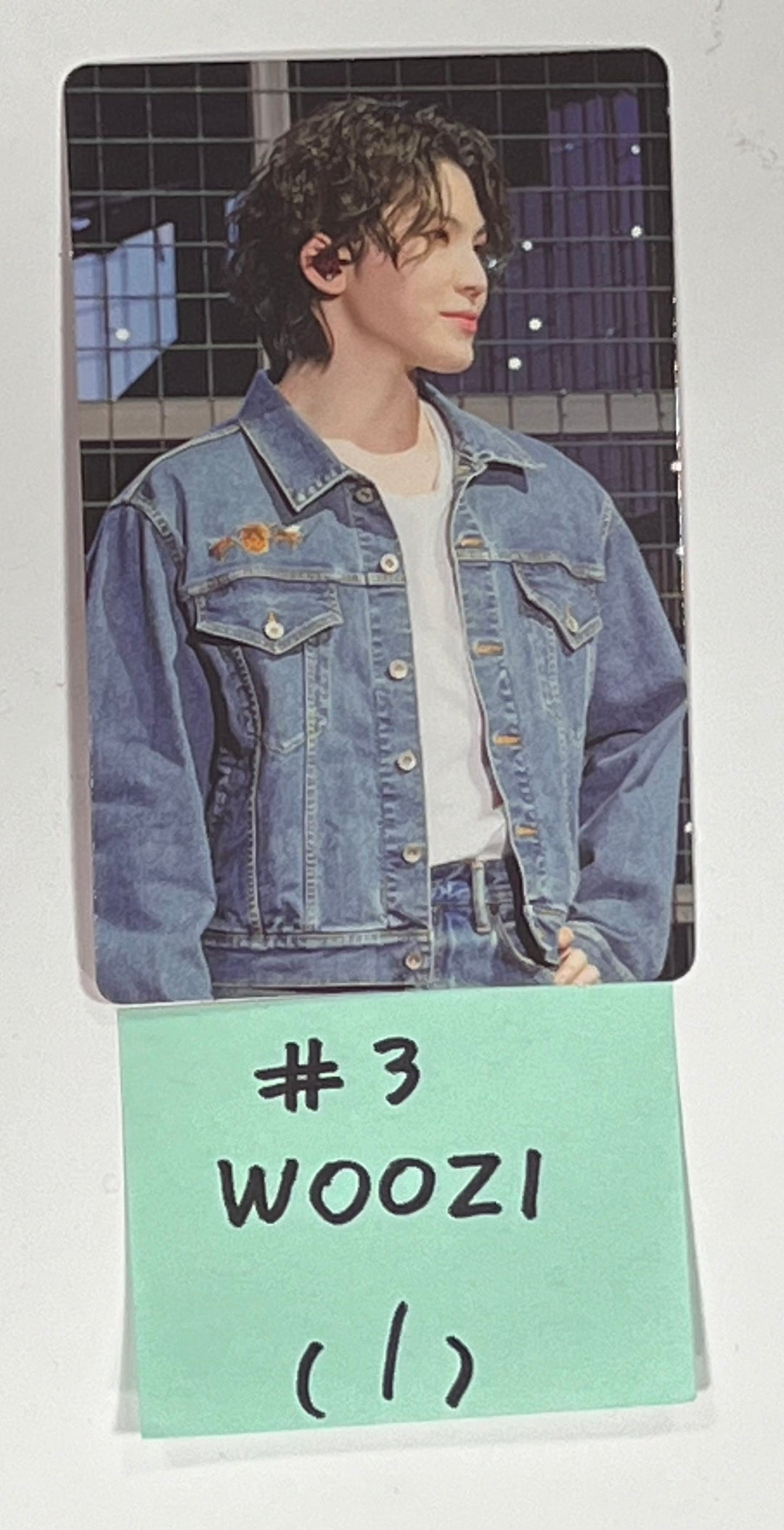 Seventeen "Follow Fellow" - Hybe Insight Exhibition Random Photocard (2) [24.3.20] - HALLYUSUPERSTORE