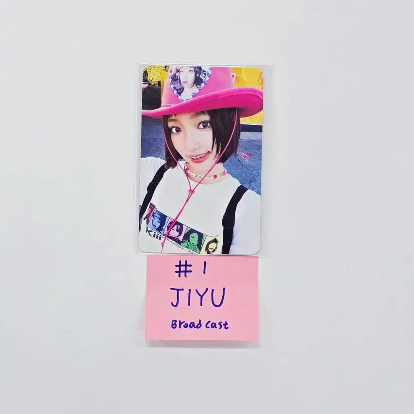 KiiiKiii "DANCING ALONE" -  Broadcast Photocard [26.04.23]