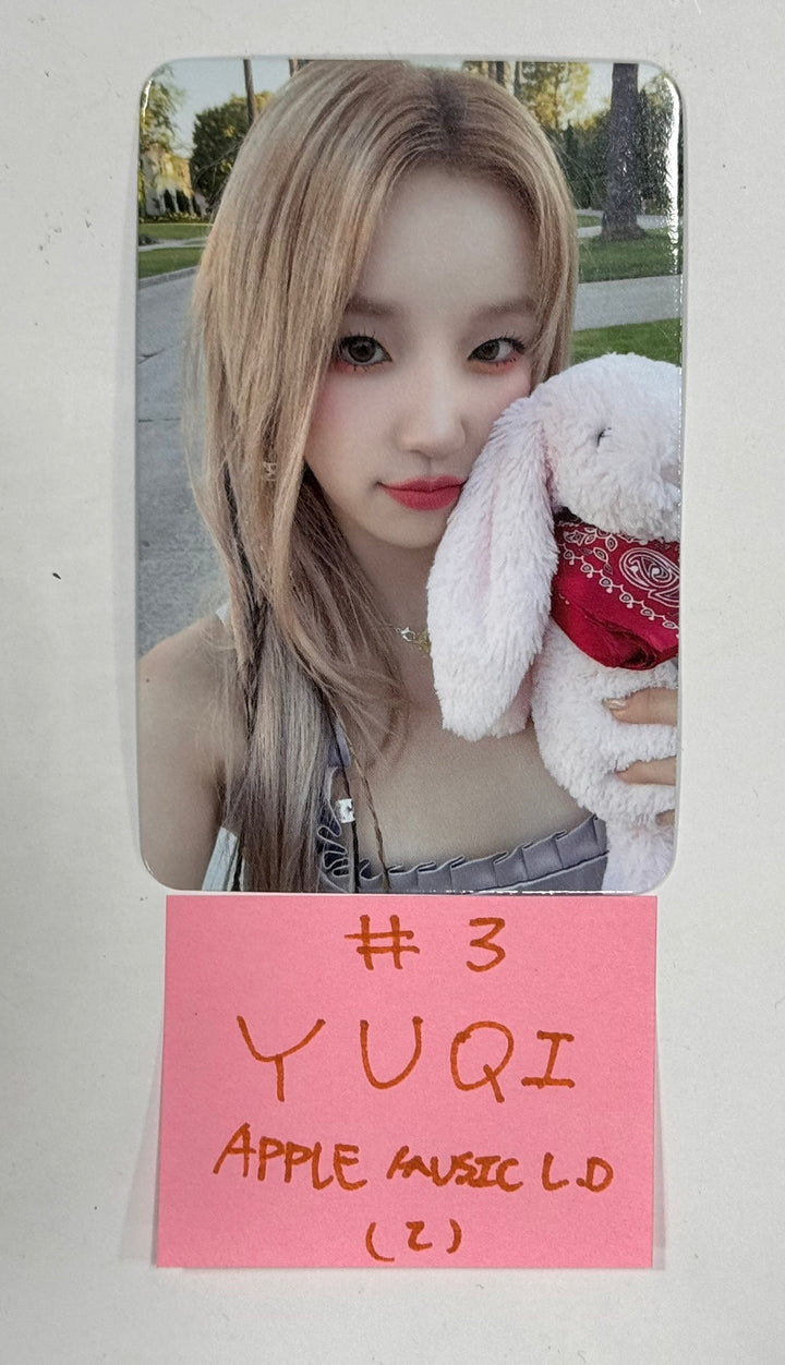 YUQI (Of (G) I-DLE) "YUQ1" - Apple Music Lucky Draw Event Photocard [24.4.25] - HALLYUSUPERSTORE