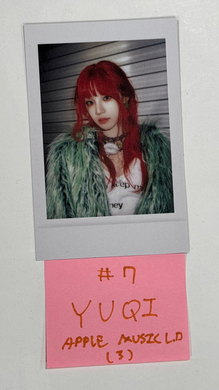 YUQI (Of (G) I-DLE) "YUQ1" - Apple Music Lucky Draw Event Photocard [24.4.25] - HALLYUSUPERSTORE