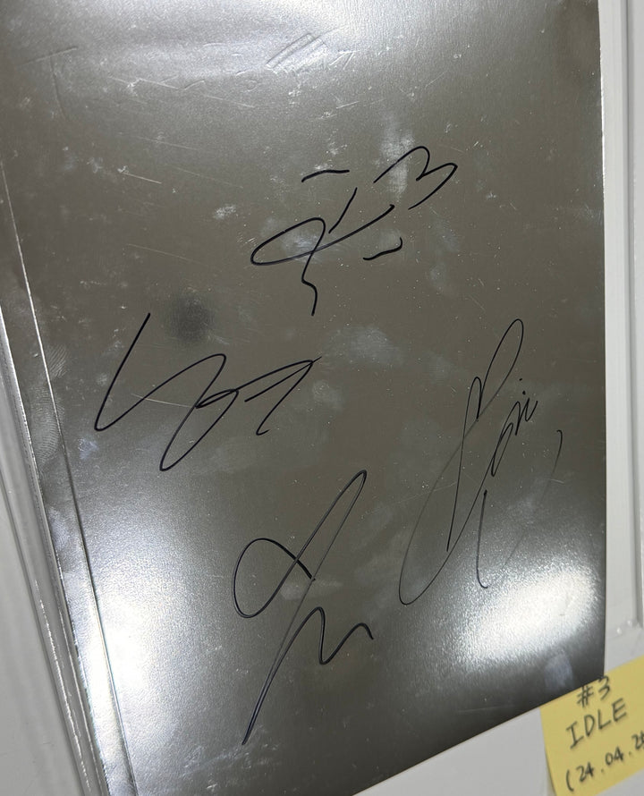 NMIXX "Fe3O4: BREAK", (g) I-DLE "2", LIMELIGHT "Last Dance" - Hand Autographed(Signed) Album [24.4.25] - HALLYUSUPERSTORE
