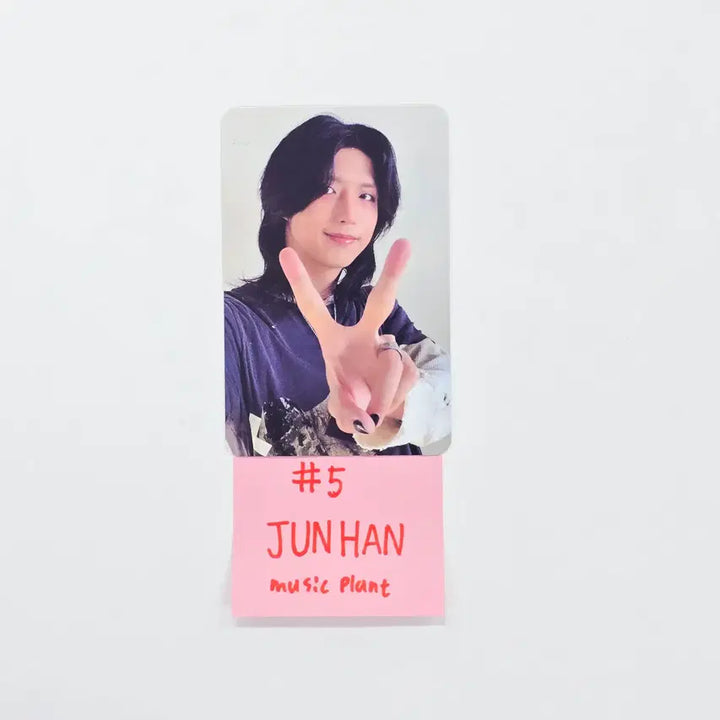 Xdinary Heroes "DEAD AND" - Music Plant Pre-Order Benefit Photocard (Illustration Keyring ver.) [26.04.28]