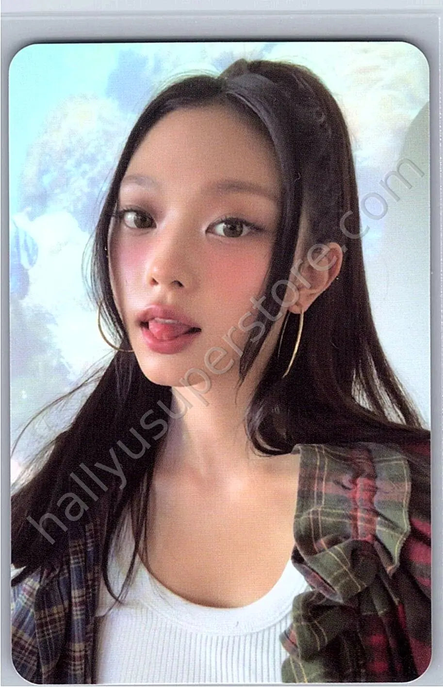 NewJeans - Haerin - How Sweet album photocard newjeans version