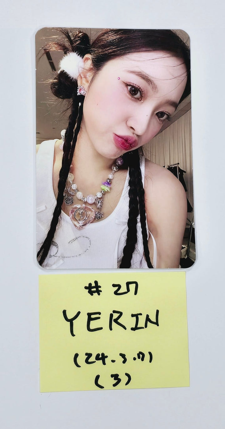 Red Velvet "Chill Kill" - Official Trading Photocard [A+B Ver.] [24.3.7] - HALLYUSUPERSTORE