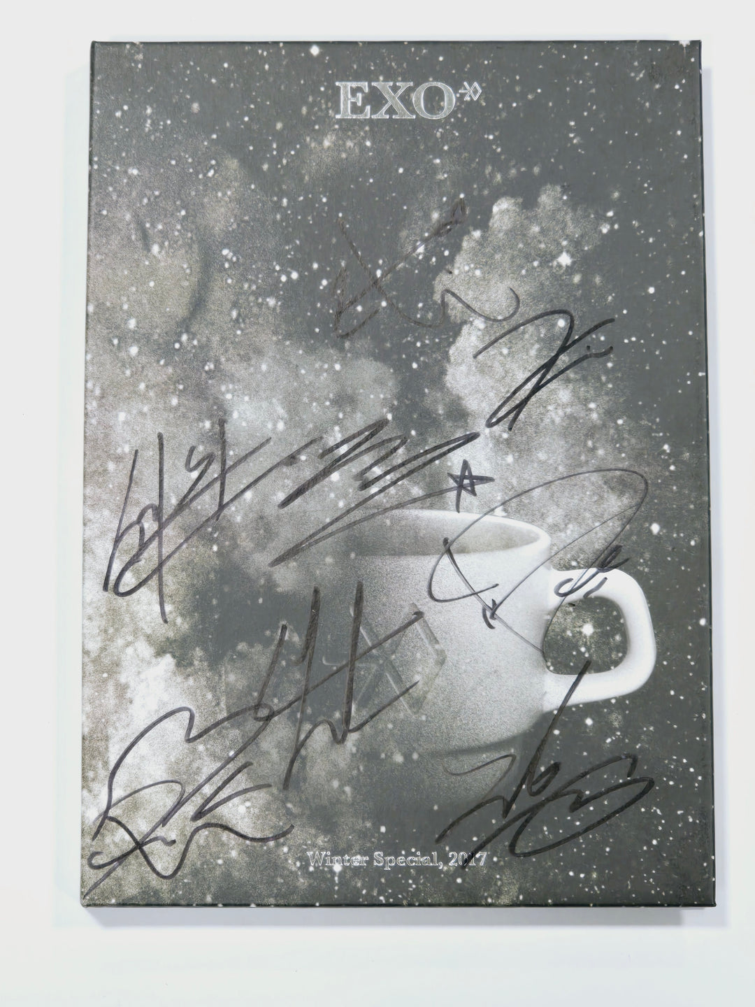 Exo, Kai (of Exo) - Hand Autographed(Signed) Promo Album [24.3.25] - HALLYUSUPERSTORE