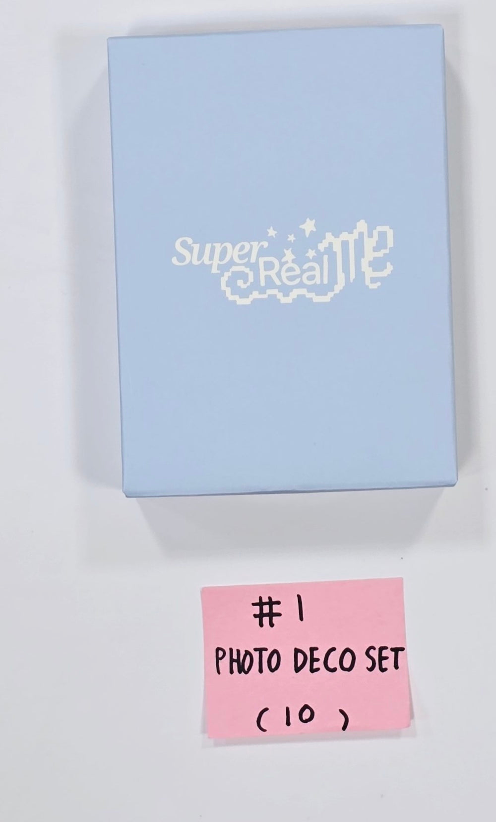 ILLIT "SUPER REAL ME" - Offline Pop-Up Store MD (Acrylic Stand, Photo Deco Set, Reusable Cup, Zip-Up Hoodie) [24.3.26] - HALLYUSUPERSTORE