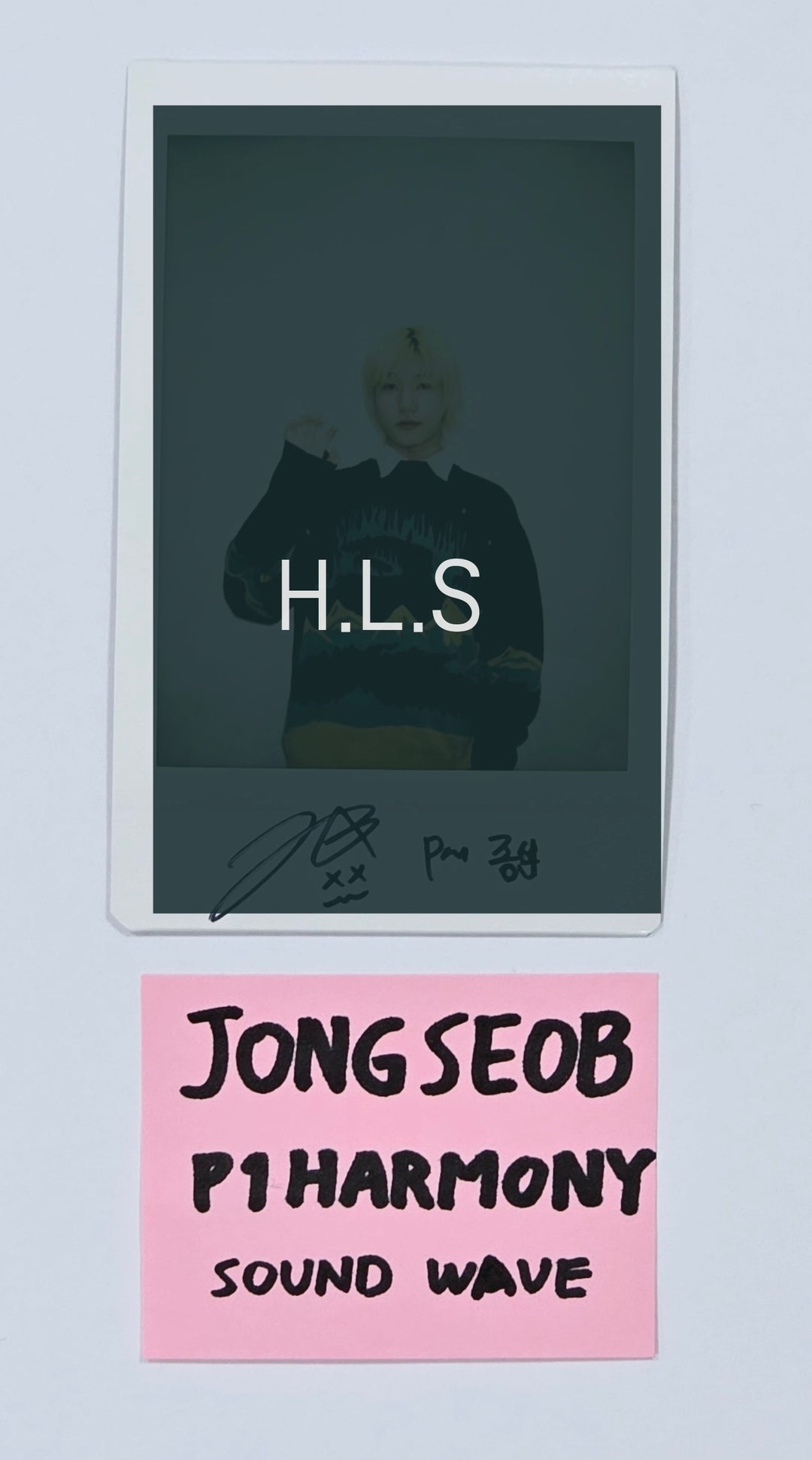 Jong Seob (Of P1Harmony) '때깔 (Killin' It)' - Hand Autographed(Signed) Polaroid [24.3.26] - HALLYUSUPERSTORE