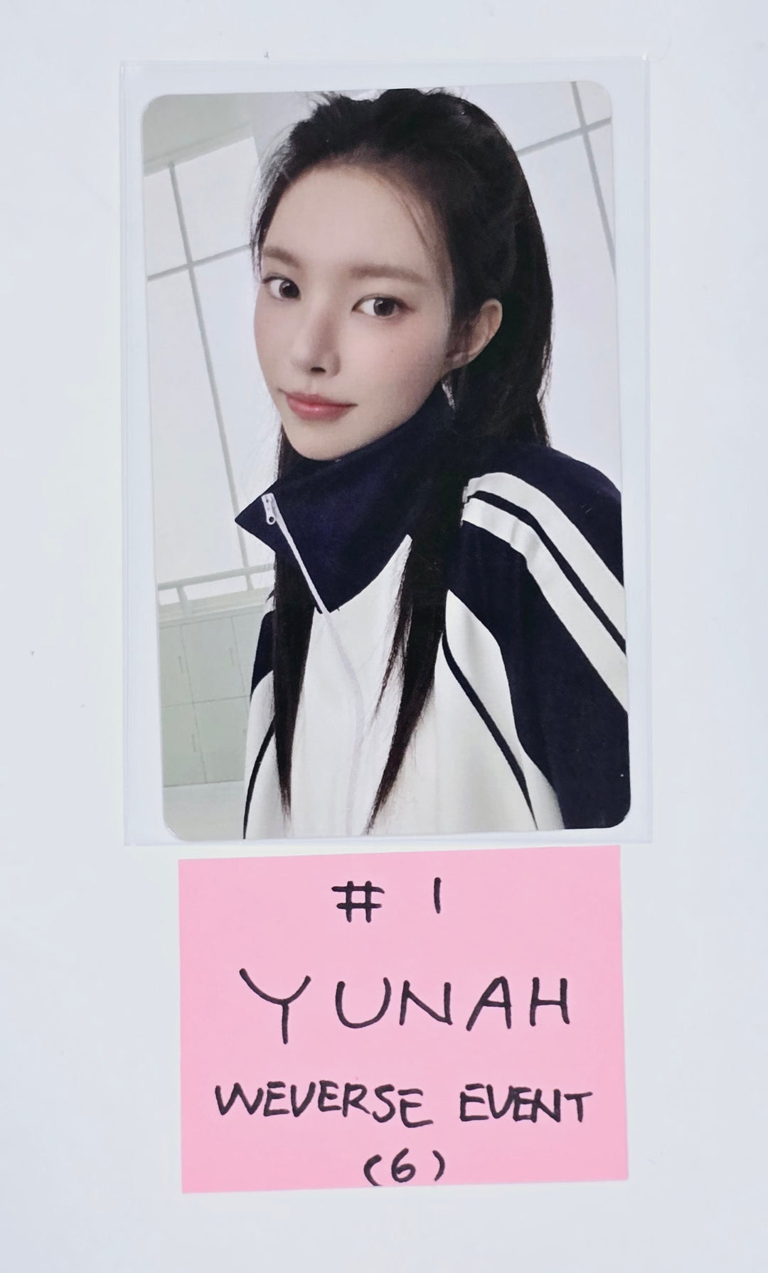 ILLIT "SUPER REAL ME" - Weverse Shop Pop-Up Event Photocard [24.3.26] - HALLYUSUPERSTORE