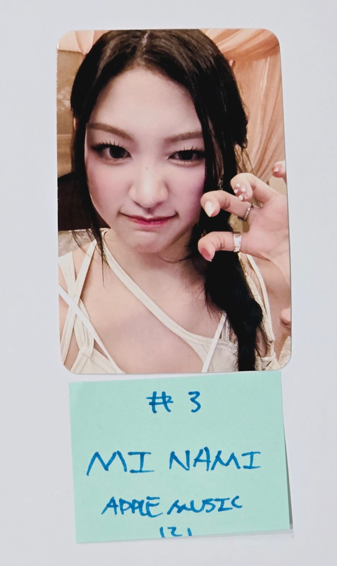 RESCENE "Re:Scene" - Apple Music Pre-Order Benefit Photocard [24.3.28] - HALLYUSUPERSTORE