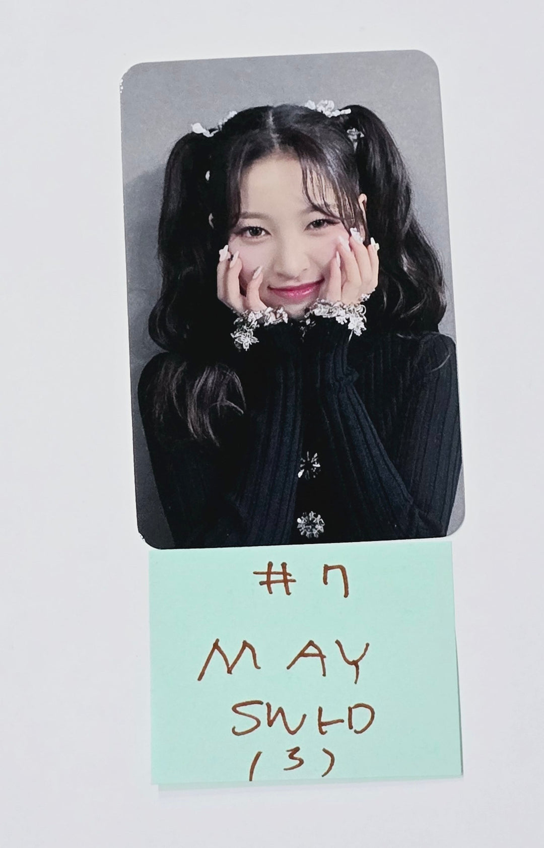 RESCENE "Re:Scene" - Soundwave Lucky Draw Event Photocard [24.3.28] - HALLYUSUPERSTORE