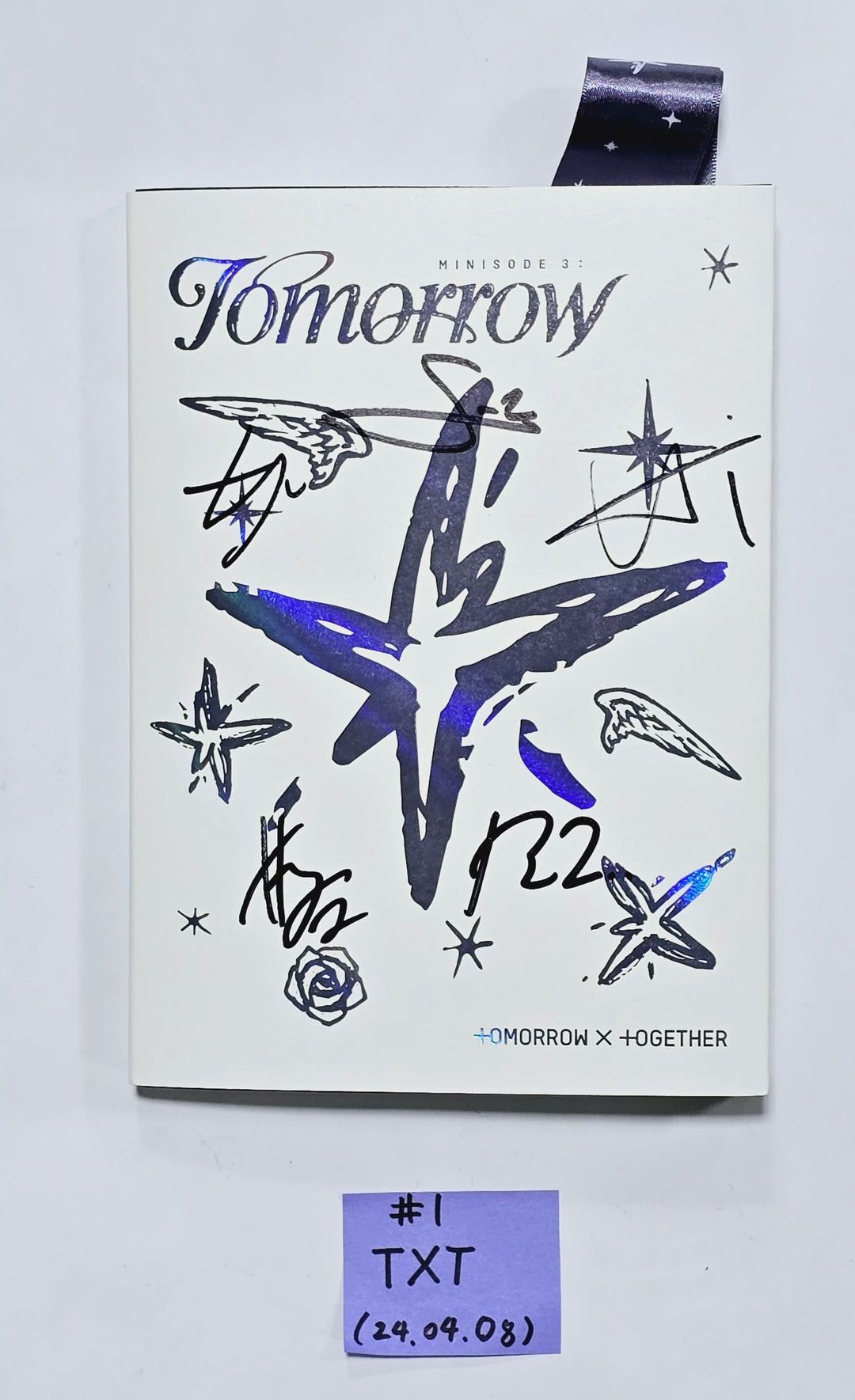 TXT "minisode 3: TOMORROW", UNIS &
