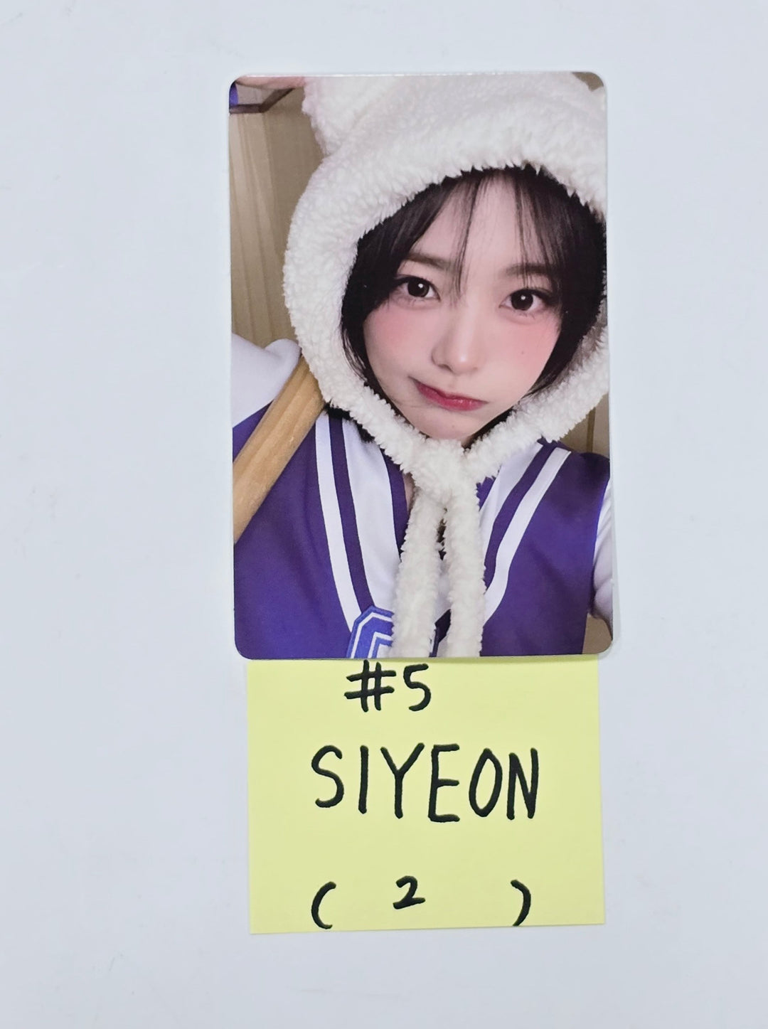 QWER "MANITO" - Official Photocard, ID Photo, ID Card [24.4.15] - HALLYUSUPERSTORE