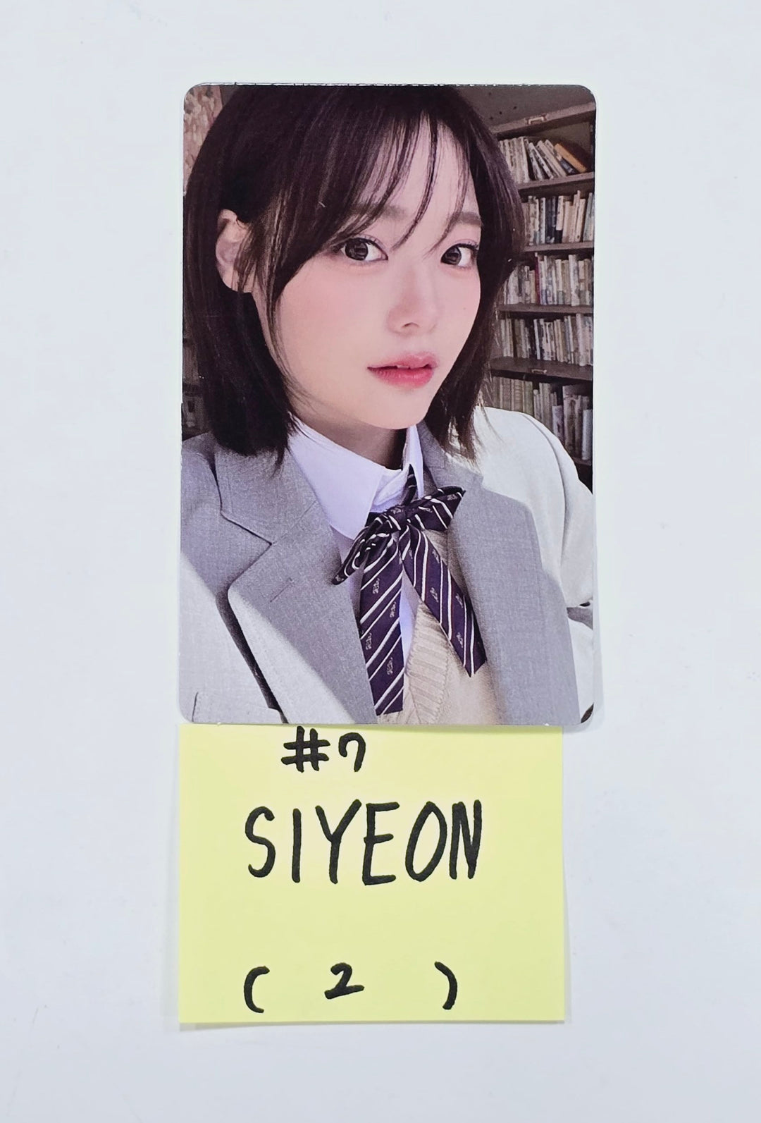 QWER "MANITO" - Official Photocard, ID Photo, ID Card [24.4.15] - HALLYUSUPERSTORE