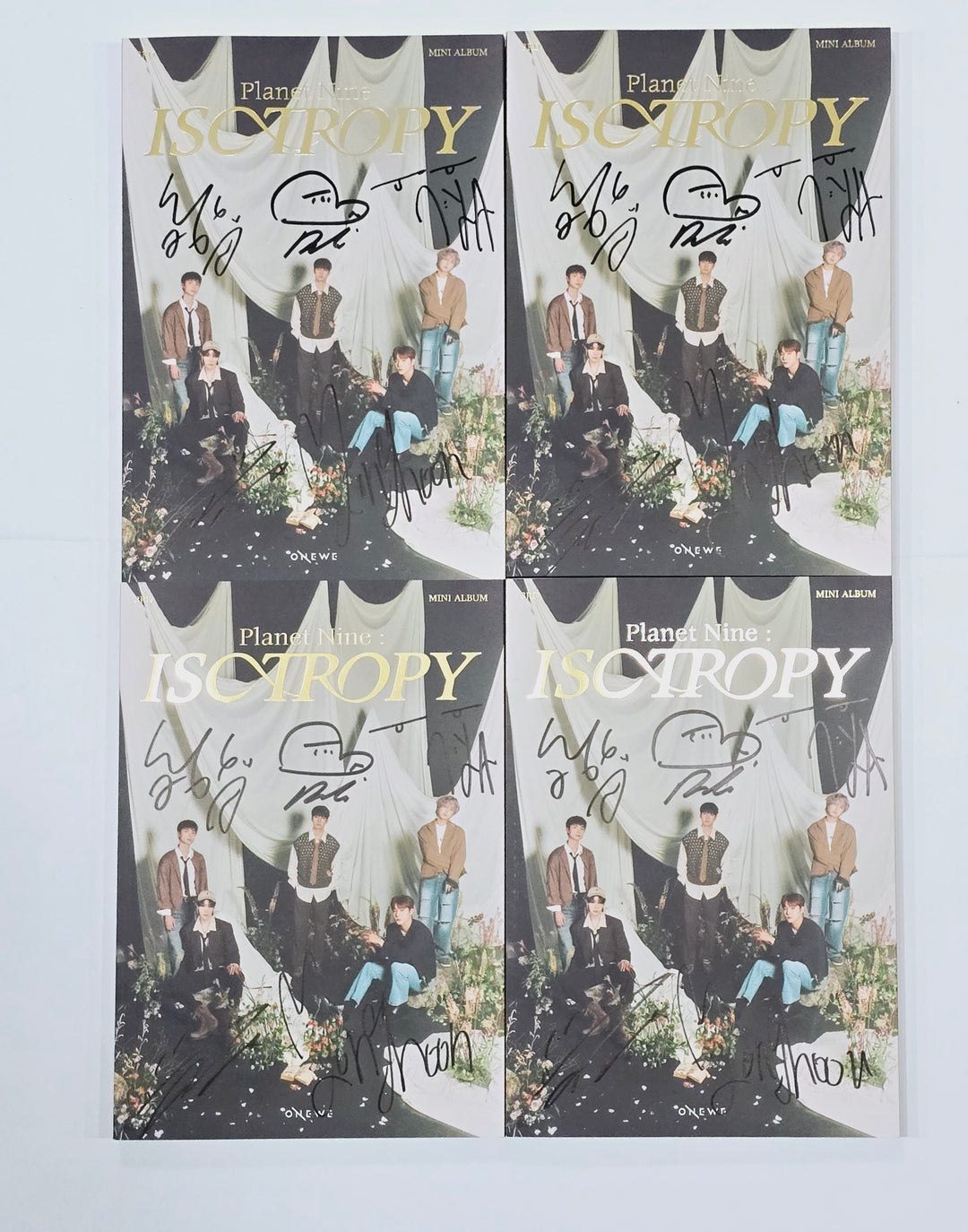 ONEWE "Planet Nine : ISOTROPY" - Hand Autographed(Signed) Promo Album [24.4.22] - HALLYUSUPERSTORE