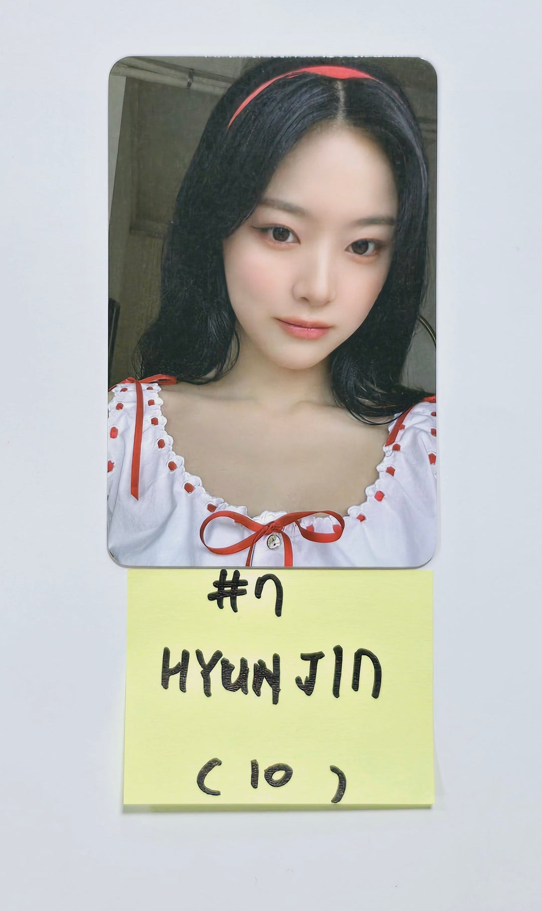 Loossemble "One of a Kind" - Official Photocard (1) [Restocked 4/24] [24.4.17] - HALLYUSUPERSTORE