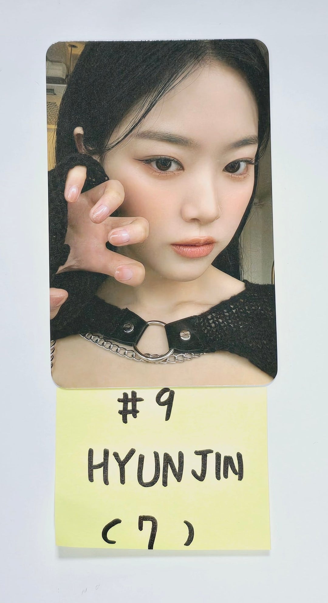 Loossemble "One of a Kind" - Official Photocard (1) [Restocked 4/24] [24.4.17] - HALLYUSUPERSTORE