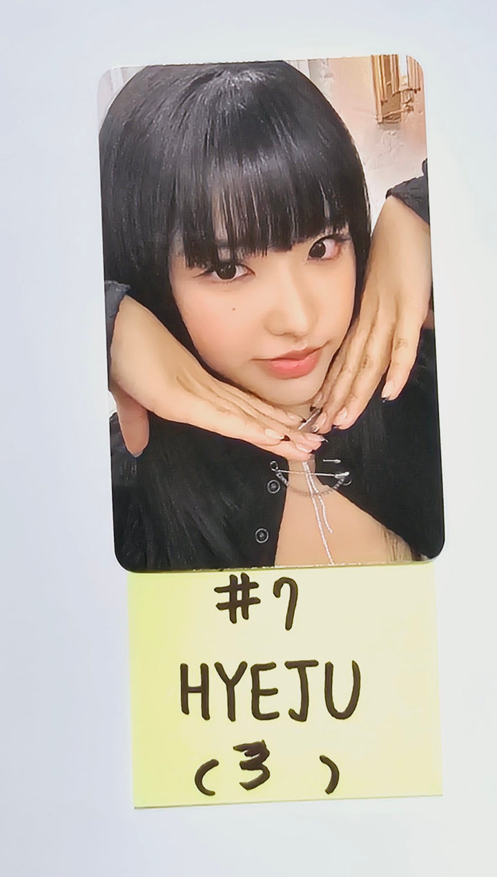 Loossemble "One of a Kind" - Official Photocard (2) [Restocked 4/24] [24.4.17] - HALLYUSUPERSTORE