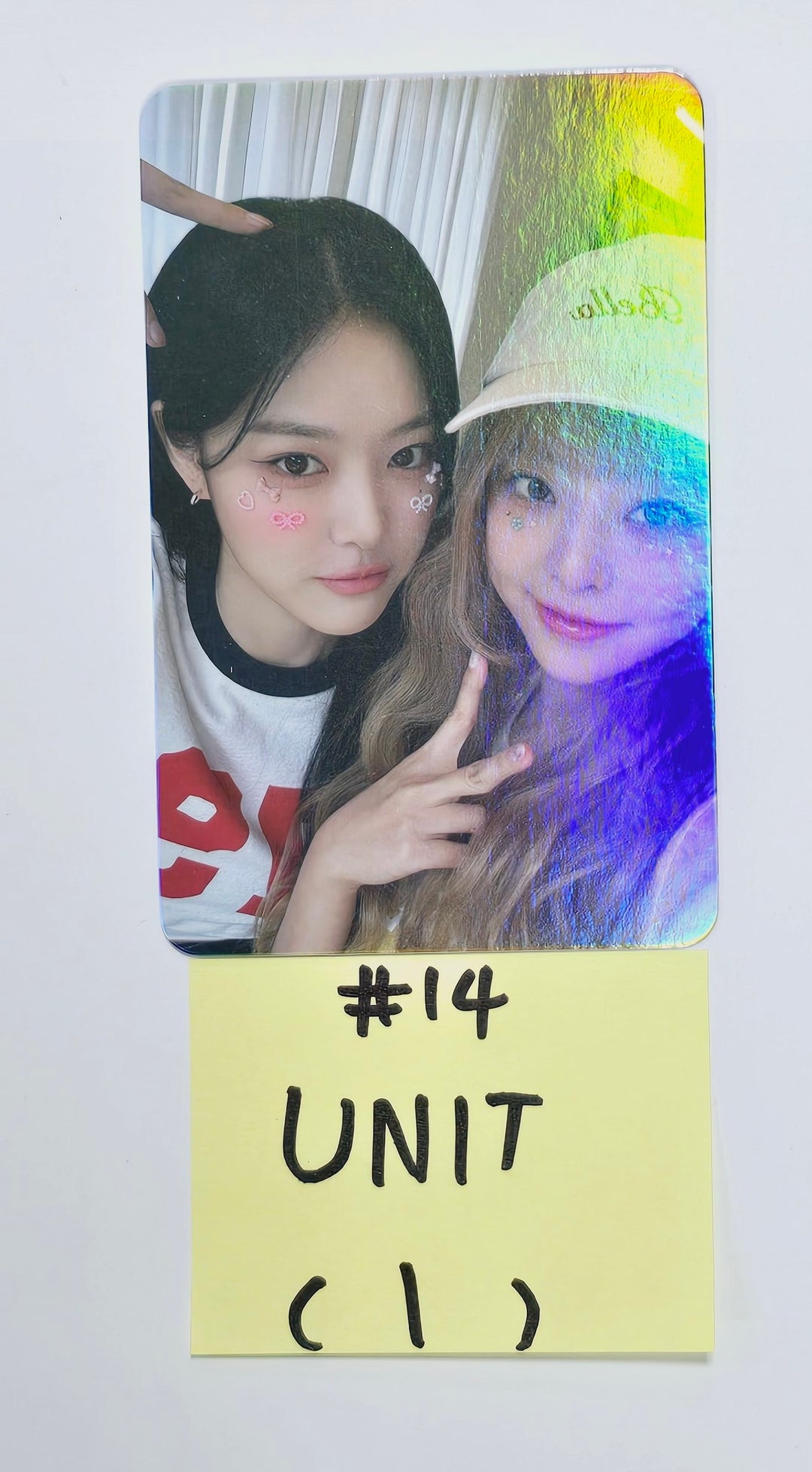 Loossemble "One of a Kind" - Official Photocard (2) [Restocked 4/24] [24.4.17] - HALLYUSUPERSTORE