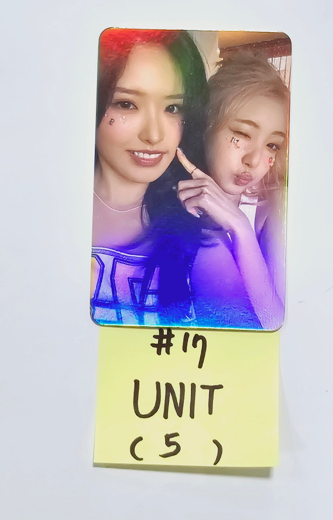 Loossemble "One of a Kind" - Official Photocard (2) [Restocked 4/24] [24.4.17] - HALLYUSUPERSTORE