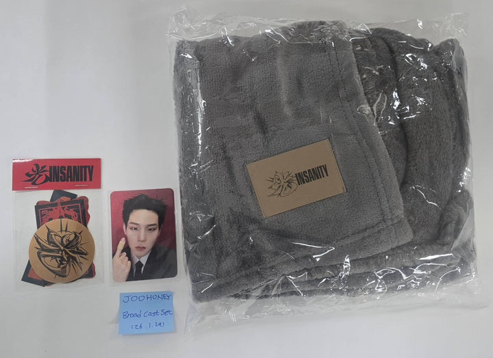 JOOHONEY (of MONSTA X) "光 (INSANITY) - Broadcast blanket &amp; Photocard Set [26.1.29]