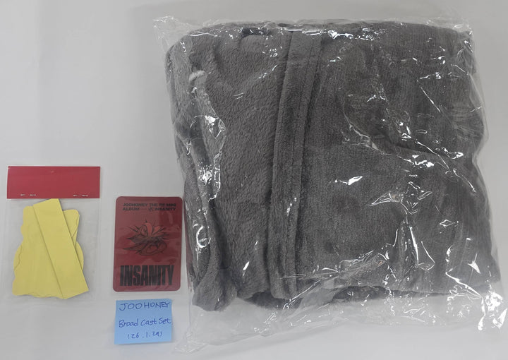 JOOHONEY (of MONSTA X) "光 (INSANITY) - Broadcast blanket &amp; Photocard Set [26.1.29]