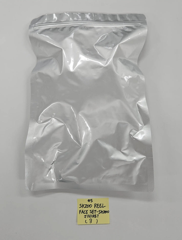 STRAY KIDS - "Skzoo EveryWhere All Around The World in Seoul" POP-UP Store MD (1) [26.04.24][Restocked 04/27]