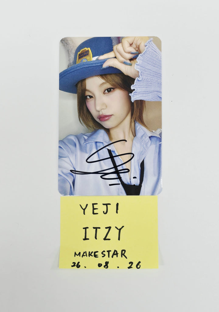 YEJI (of ITZY) "Moto" - Hand Autographed(Signed) Photocard [26.08.26]