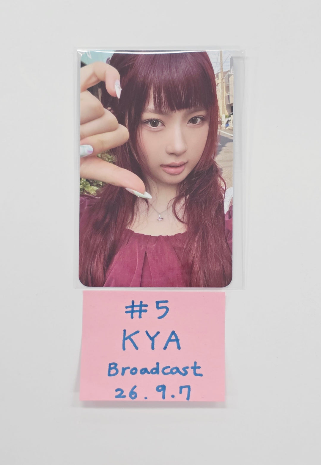KiiiKiii - "Pop Off Pop Off" 2nd week Broadcast Photocard [26.09.07]