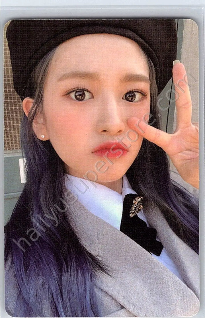 IZ*ONE - Yujin - SPRING COLLECTION 2020 “SECRET DIARY” photobook version photocard set