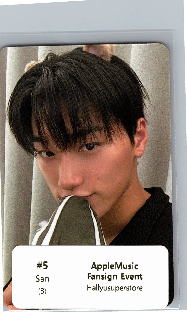 ATEEZ "GOLDEN HOUR : Part.5" - Apple Music Fansign Event Photocard (DIGIPACK Ver.) [26.07.02]