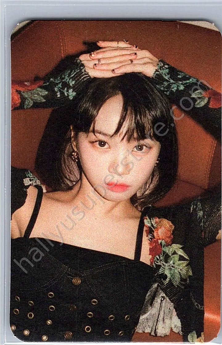 LE SSERAFIM - Kim Chaewon - ANTIFRAGILE album photocard qr card weverse album version