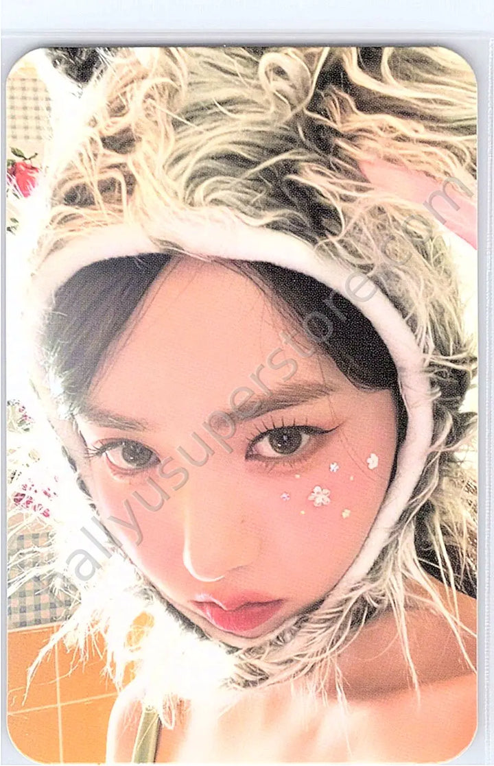 VIVIZ - SinB - 2nd Official Fanclub Na.V Kit fanclub membership