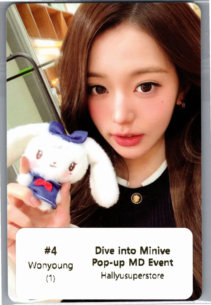 IVE - "Dive into Minive" POP-UP Store Official MD Event Photocard [26.07.30]