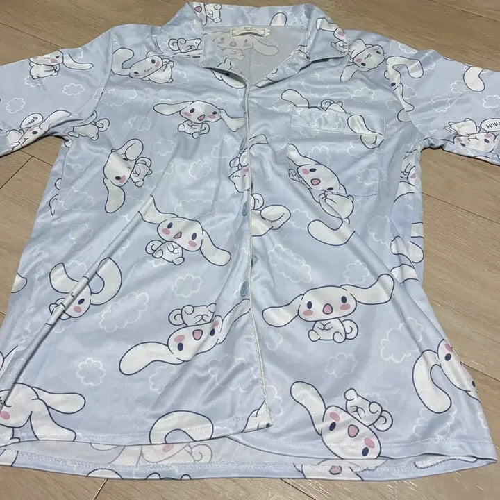 [BUNJANG] Cinnamon Roll Sky Blue Short Sleeve Pajamas / 시나몬롤 반팔 잠옷