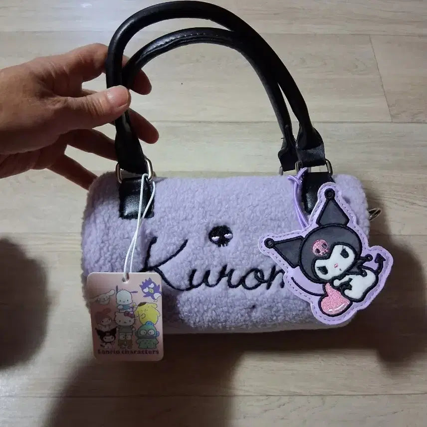 [BUNJANG] Kuromi Mini Pompom Tote Bag / 쿠로미 뽀글이 미니 가방 (무료배송)