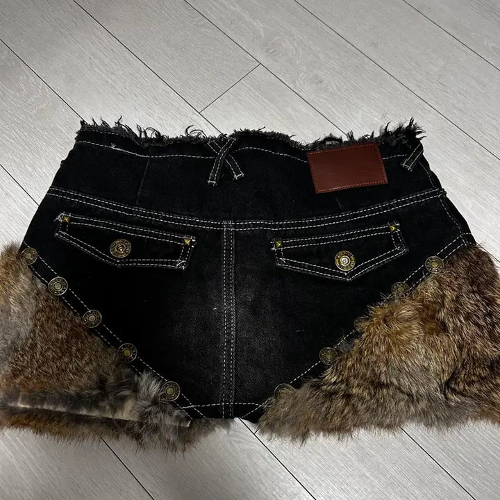 [BUNJANG] Fur Denim Shorts / 퍼 데님 숏팬츠