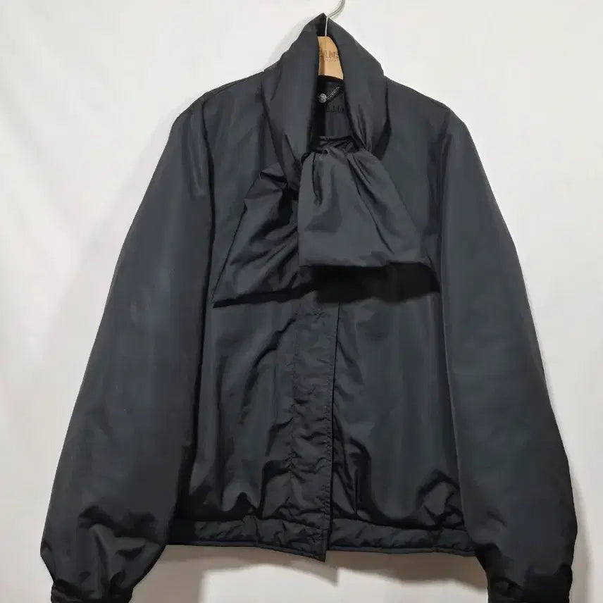 [BUNJANG] Ferragamo Lightweight Goose Down Jacket / 페라가모 경량 구스패딩 자켓