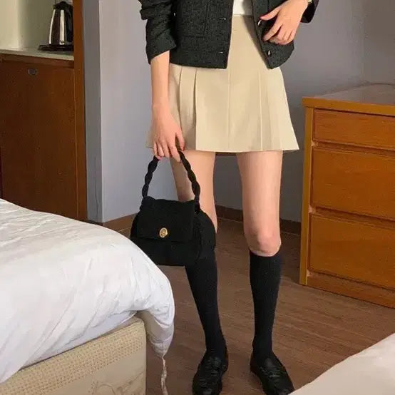 [BUNJANG] Ivory Beige Pleated Mini Skirt / 아이보리 베이지 플리츠 스커트 M