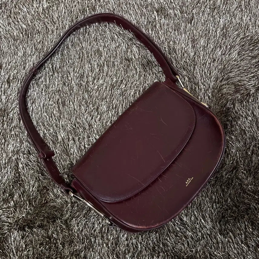 [BUNJANG] A.P.C Geneva Wine Crossbody Shoulder Bag / 아페쎄 A.P.C 제네바백 와인 크로스백 숄더백