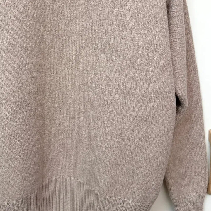 [BUNJANG] Ami Virgin Wool Big Heart Knit Beige L / 아미 버진울 빅하트 니트 베이지 L